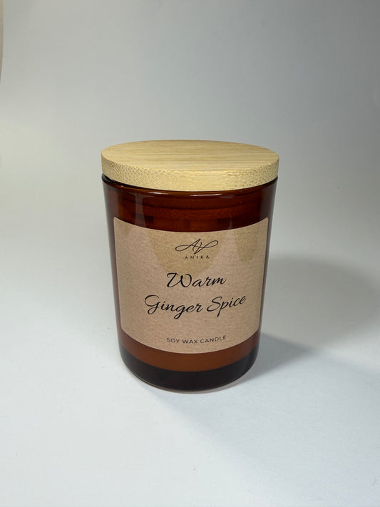 Warm Ginger Spice sójová sviečka v skle 150g Amber