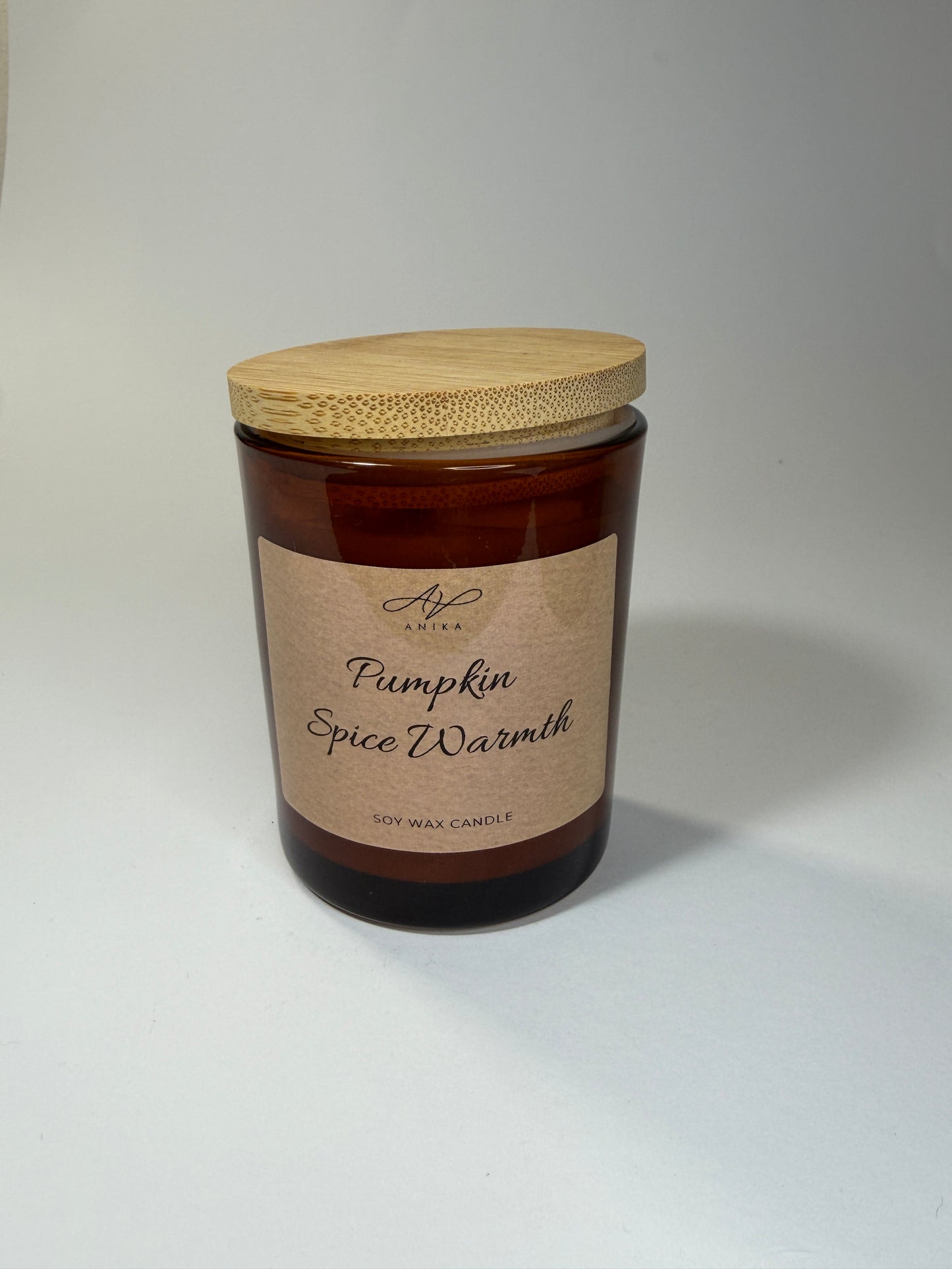 Pumpkin Spice Warmth sójová sviečka v skle 150g Amber