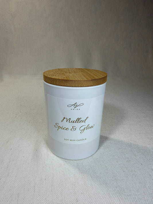 Mulled Spice & Glow sójová sviečka v skle 150g White