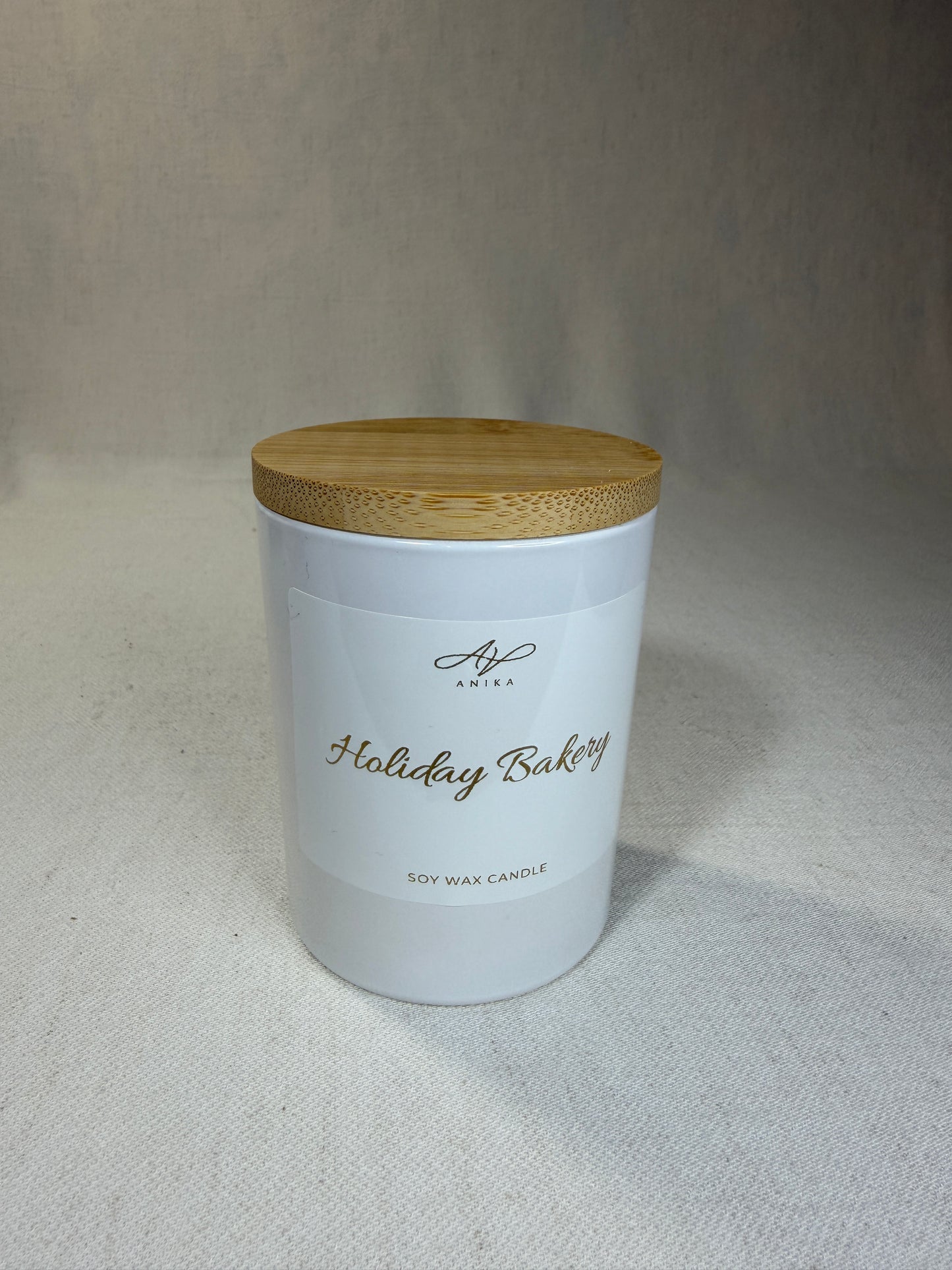 Holiday Bakery sójová sviečka v skle 150g White